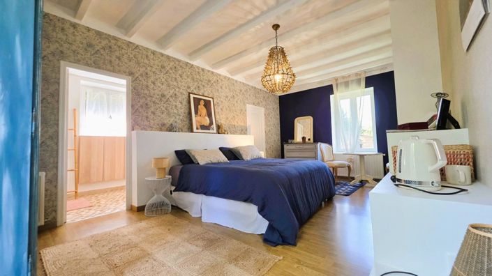 Image No.11-6 Bed Property for sale