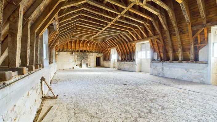 Image No.7-Chateaux for sale