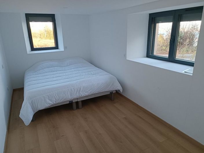 Image No.11-4 Bed House for sale