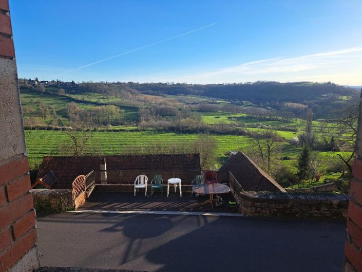 Image No.2-4 Bed Property for sale