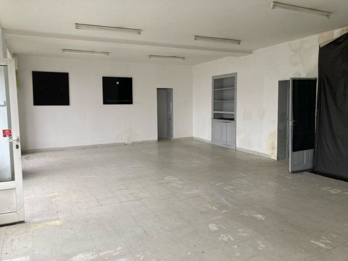 Image No.4-4 Bed Property for sale