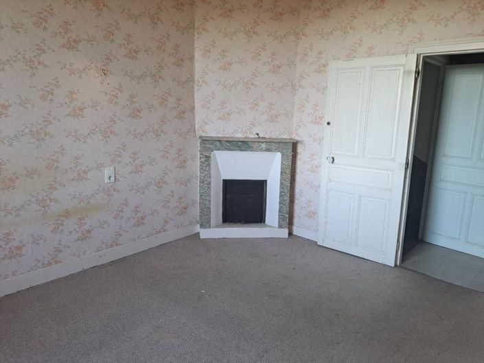 Image No.8-4 Bed Property for sale