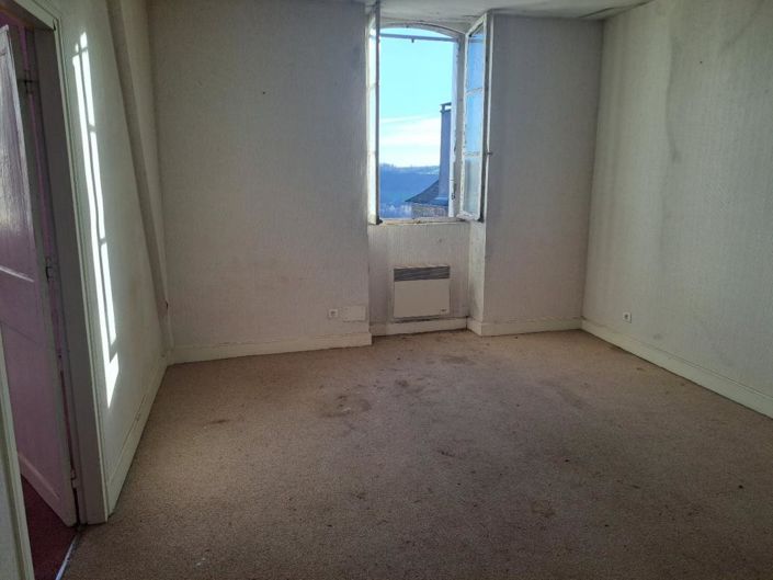 Image No.9-4 Bed Property for sale