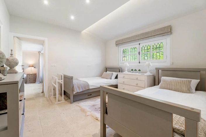 Image No.14-5 Bed Villa for sale