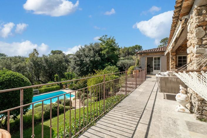 Image No.2-5 Bed Villa for sale