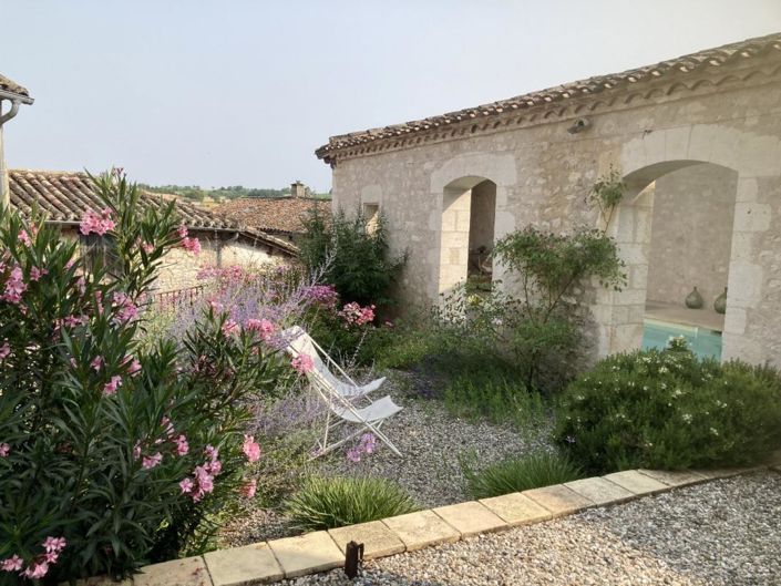 Image No.10-4 Bed House for sale