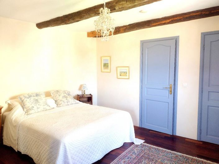 Image No.20-4 Bed House for sale