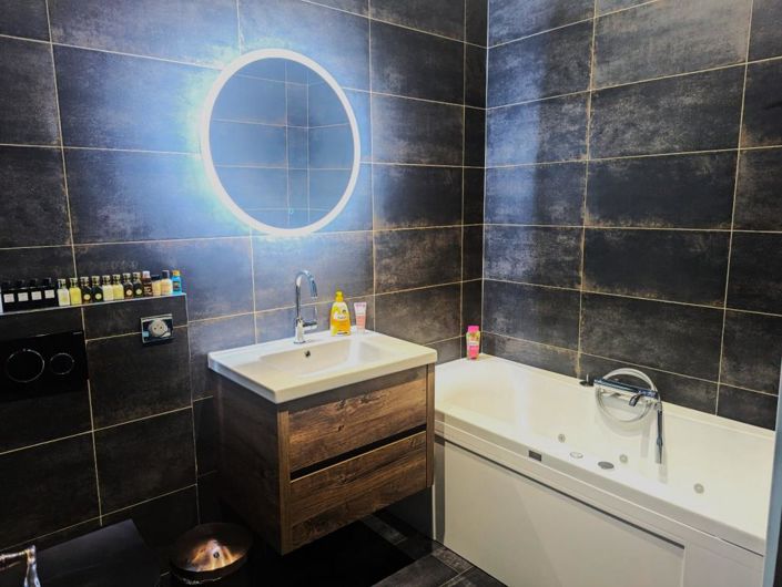 Image No.17-3 Bed Property for sale