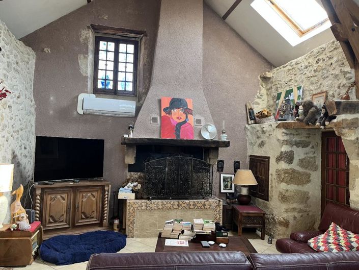 Image No.6-4 Bed House for sale