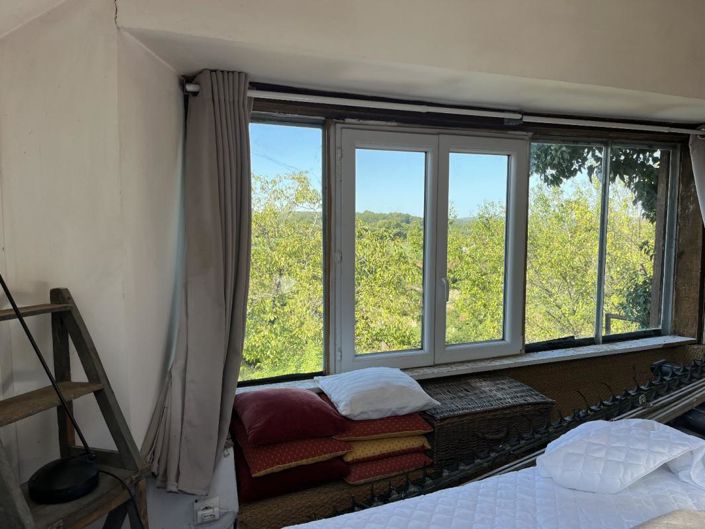 Image No.8-4 Bed House for sale