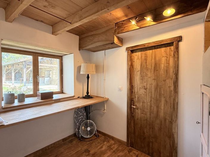 Image No.18-4 Bed Property for sale