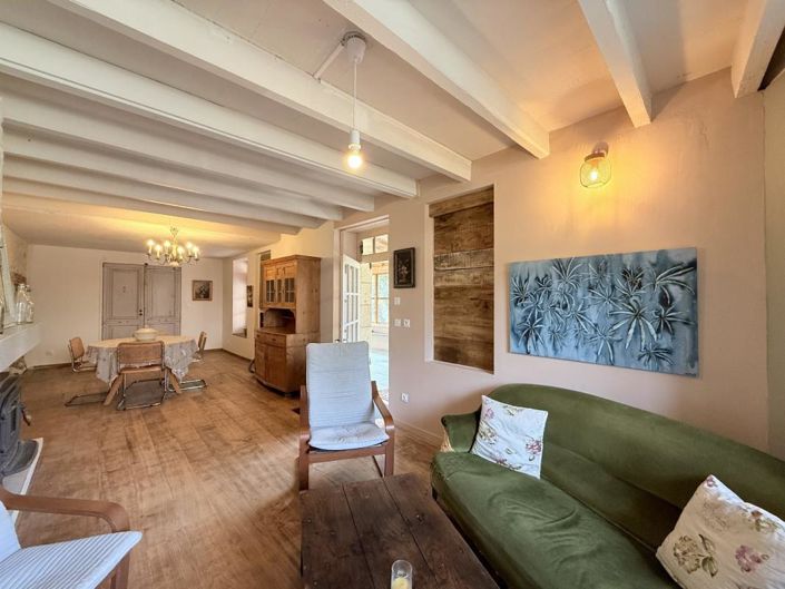 Image No.9-4 Bed Property for sale