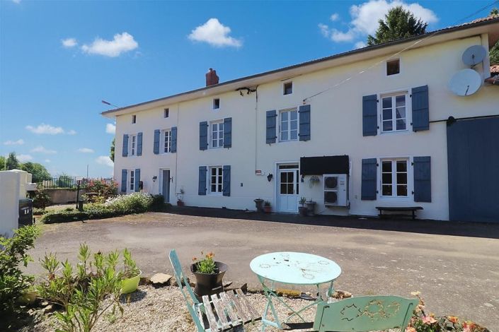 Image No.1-5 Bed Property for sale