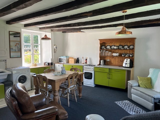 Image No.18-5 Bed Property for sale