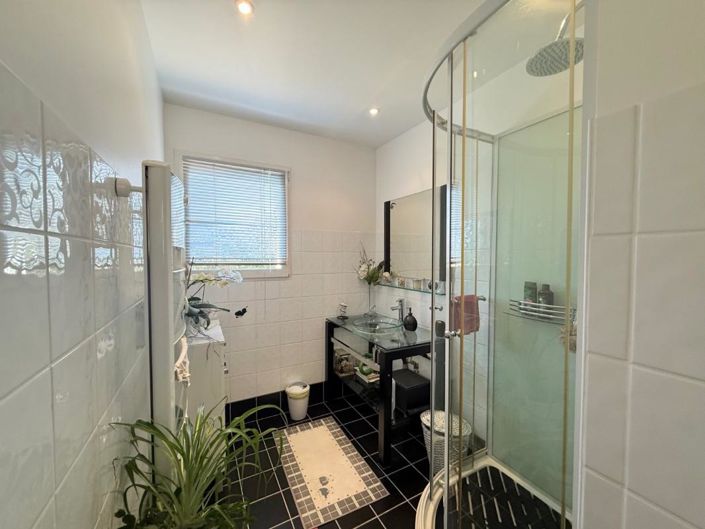 Image No.6-Propriété de 3 chambres à vendre à Lamagdelaine