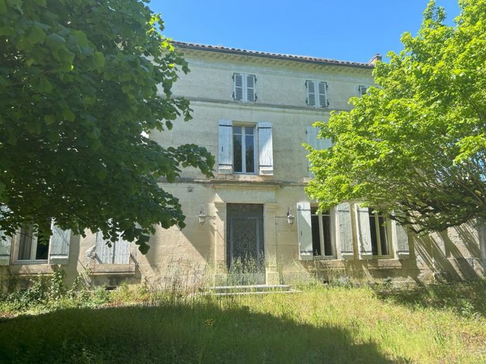 Image No.1-4 Bed House for sale