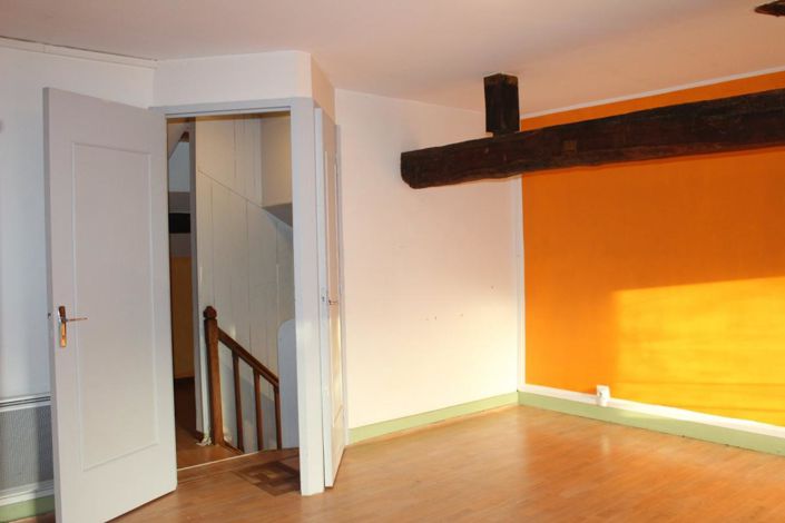 Image No.12-1 Bed Property for sale