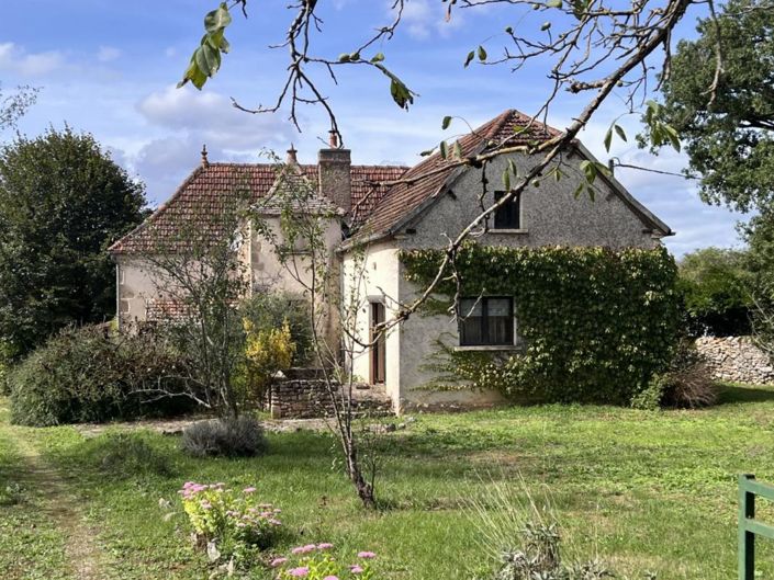 Image No.1-4 Bed Property for sale
