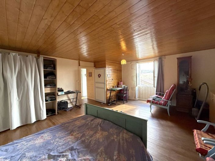 Image No.12-2 Bed House for sale