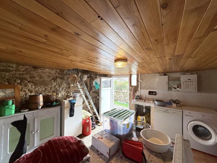 Image No.14-2 Bed House for sale