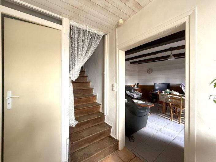 Image No.9-2 Bed House for sale