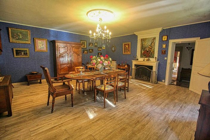 Image No.6-8 Bed Property for sale