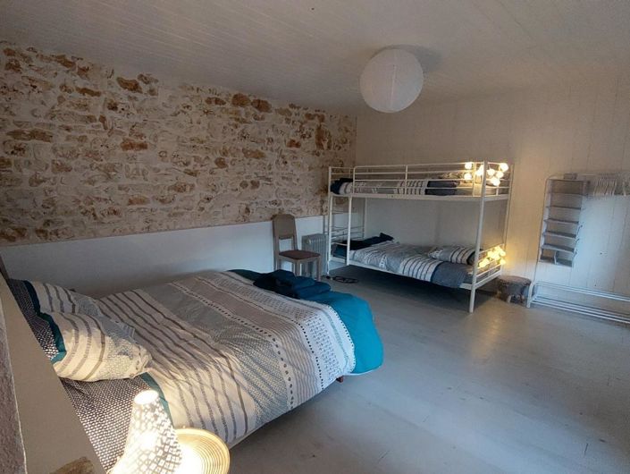 Image No.15-6 Bed House for sale