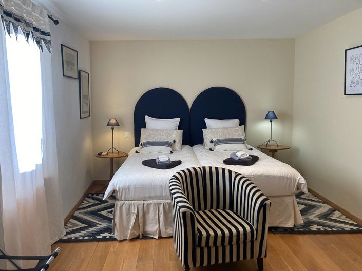 Image No.13-18 Bed Maisonette for sale