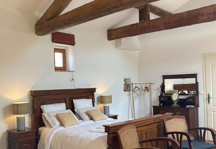 Image No.18-18 Bed Maisonette for sale