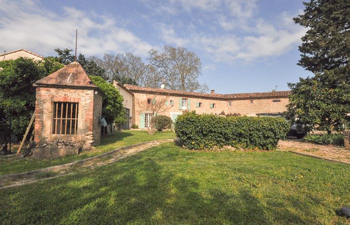 Image No.4-18 Bed Maisonette for sale