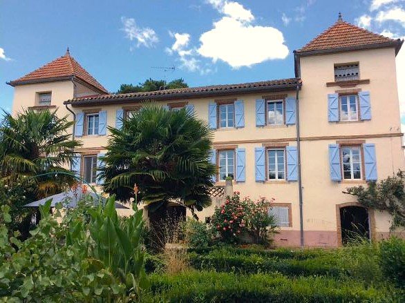 Image No.1-6 Bed Chateaux for sale