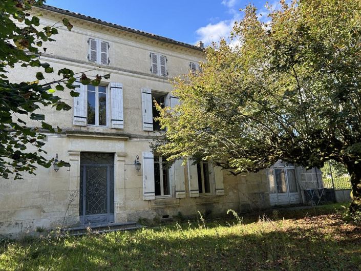 Image No.1-4 Bed House for sale