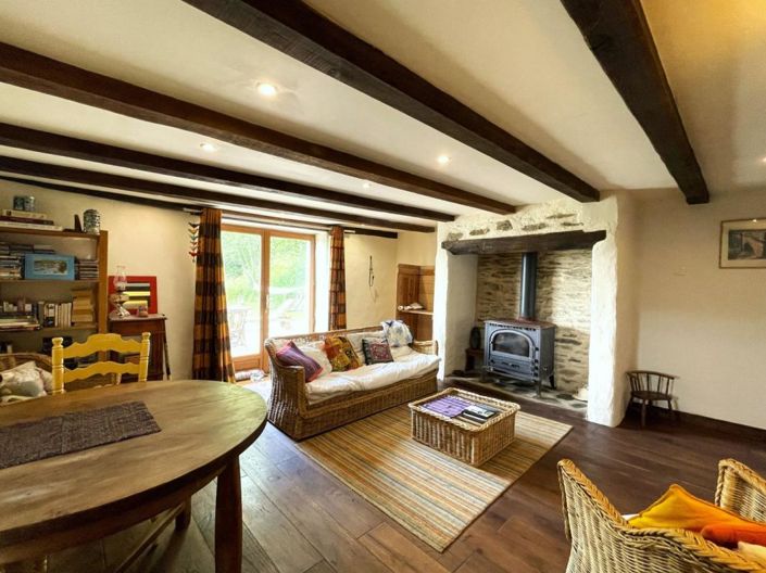 Image No.4-2 Bed Property for sale