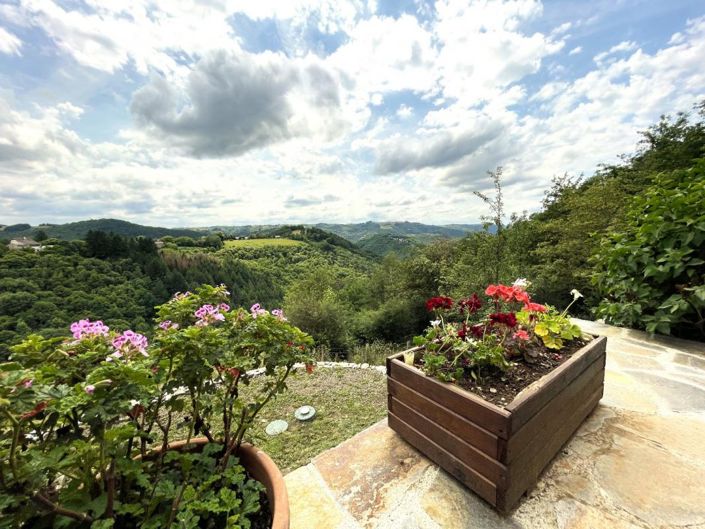 Image No.9-2 Bed Property for sale