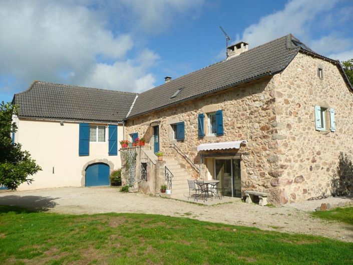 Image No.1-4 Bed Property for sale
