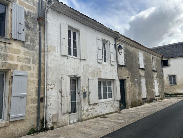Image No.1-2 Bed House for sale