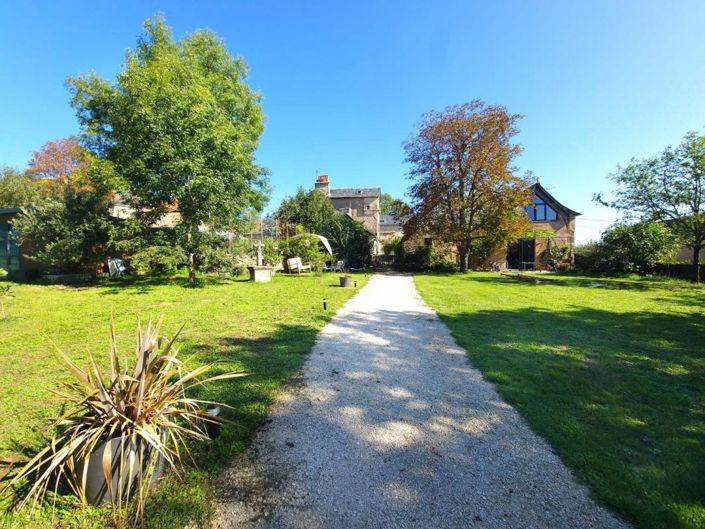 Image No.1-5 Bed House for sale