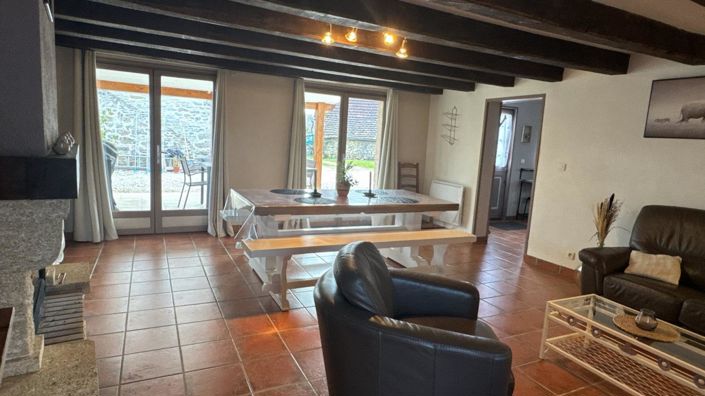 Image No.13-6 Bed House for sale