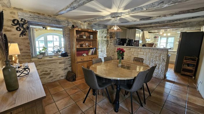 Image No.14-6 Bed House for sale