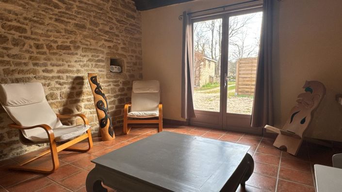 Image No.18-6 Bed House for sale