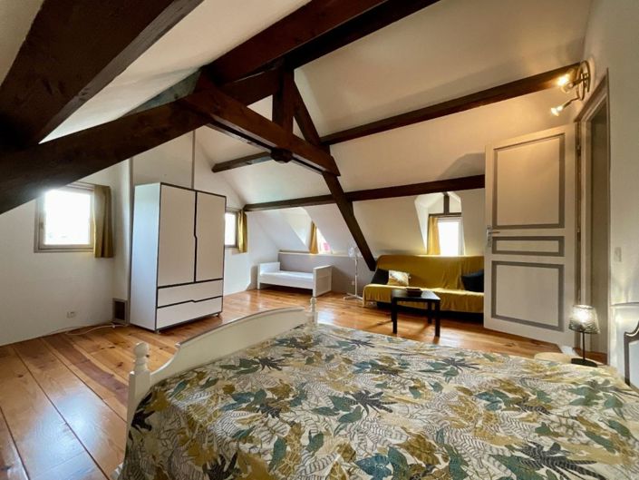 Image No.6-6 Bed House for sale