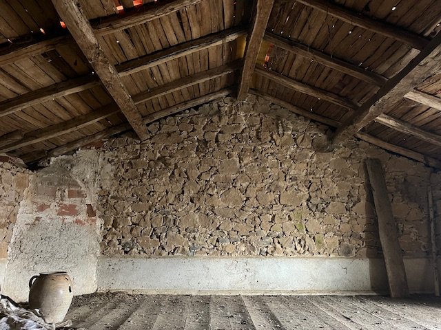 Image No.20-4 Bed Property for sale