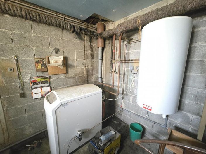 Image No.16-5 Bed Property for sale