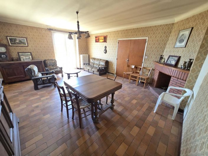 Image No.7-5 Bed Property for sale