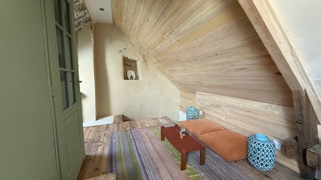 Image No.11-1 Bed Property for sale