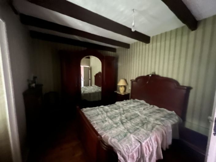 Image No.20-3 Bed Property for sale