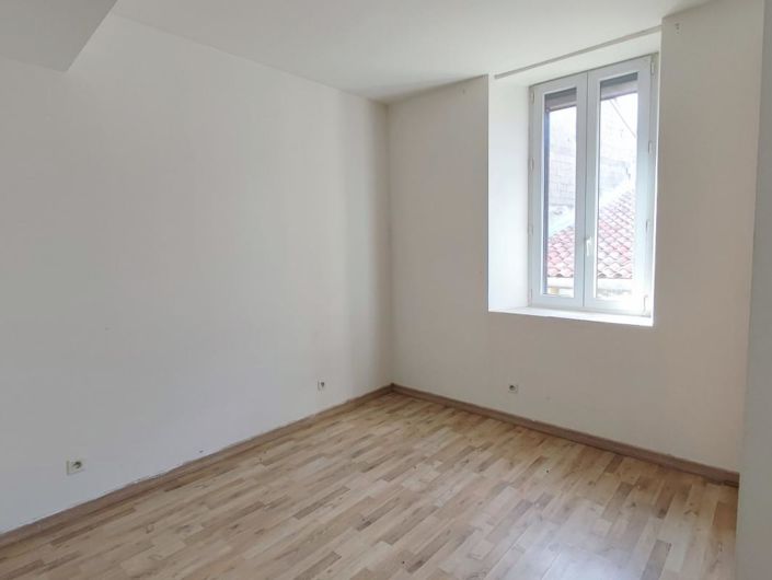 Image No.8-4 Bed Property for sale