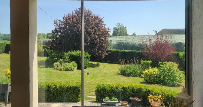 Image No.17-11 Bed Property for sale