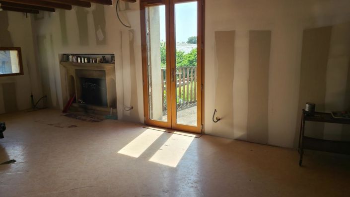 Image No.6-11 Bed Property for sale