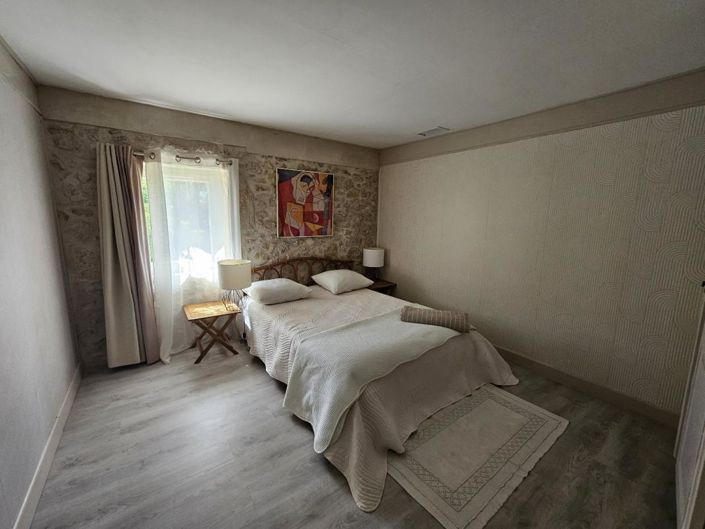 Image No.18-5 Bed Property for sale